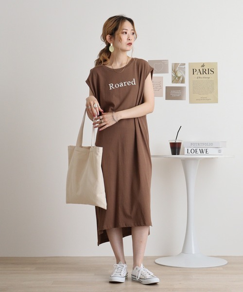 atONE(アットワン)の「フロント刺繍クルーネックカットワンピース(ワンピース・レディース・ブラック/カーキ/モカ・M)」の6枚目の写真