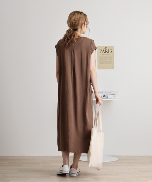 atONE(アットワン)の「フロント刺繍クルーネックカットワンピース(ワンピース・レディース・ブラック/カーキ/モカ・M)」の21枚目の写真