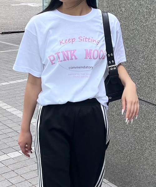 fiere(フィエール)の「ピンク英字半袖Tシャツ(Tシャツ/カットソー・レディース・ホワイト・L/M)」の1枚目の写真