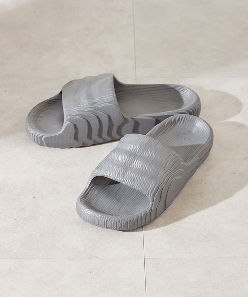 adidas（アディダス）の「adidas ADILETTE 22 MDF05（サンダル・メンズ・チャコールグレー/ブラック系その他/ホワイト・26.5cm/27.5cm/28.5cm）」の17枚目の写真