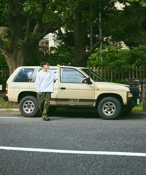 FREAK'S STORE（フリークスストア）の「限定展開 9オンス Heavyweight ビッグシルエット クルーネック ロングスリーブTシャツ/ヘビーウェイト/ロンTEE（Tシャツ/カットソー・メンズ・ホワイト/アッシュグレー/スミクロ/ホワイト系その他/ネイビー/ブラック・SMALL/MEDIUM/LARGE）」の15枚目の写真