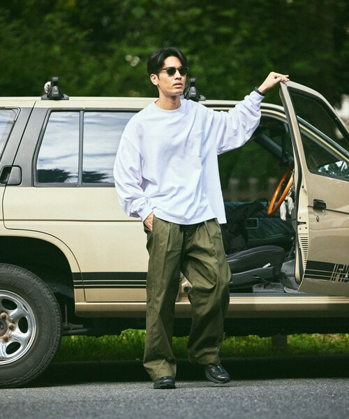 FREAK'S STORE（フリークスストア）の「限定展開 9オンス Heavyweight ビッグシルエット クルーネック ロングスリーブTシャツ/ヘビーウェイト/ロンTEE（Tシャツ/カットソー・メンズ・ホワイト/アッシュグレー/スミクロ/ホワイト系その他/ネイビー/ブラック・SMALL/MEDIUM/LARGE）」の9枚目の写真