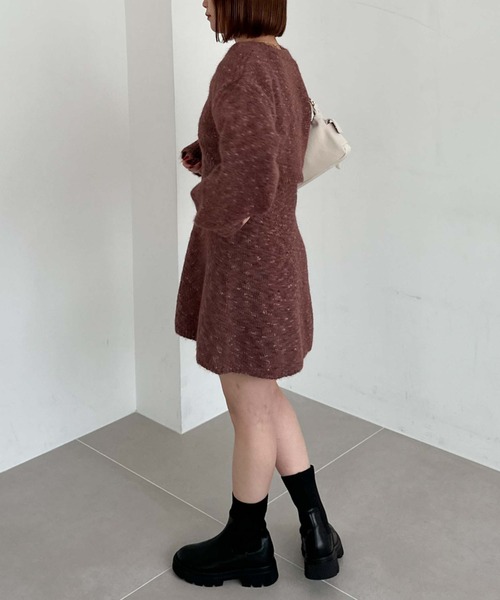 archives（アルシーヴ）の「Ｆホックニットボレロ×肩リボンキャミチュニックＳＥＴ（ワンピース・レディース・グレー/ブラウン/アイボリー・MEDIUM）」の21枚目の写真