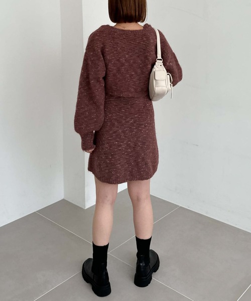 archives（アルシーヴ）の「Ｆホックニットボレロ×肩リボンキャミチュニックＳＥＴ（ワンピース・レディース・グレー/ブラウン/アイボリー・MEDIUM）」の22枚目の写真