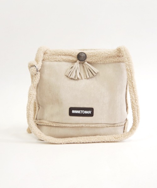 Minnetonka（ミネトンカ）の「【MINNETONKA】ミネトンカ SUEDE×BOA SHOULDER BAG スエード× ボアトートショルダーバッグ（ショルダーバッグ・レディース・ブラック/ブラウン/アイボリー・FREE）」の20枚目の写真