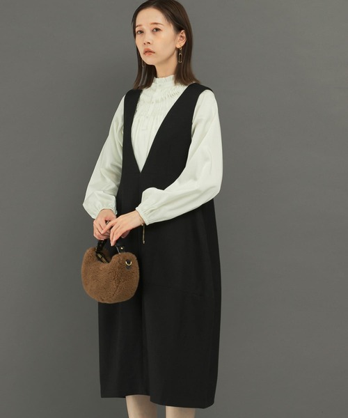 URBAN RESEARCH ROSSO WOMEN（アーバンリサーチ　ロッソ）の「『UR TECH』コクーンジャンパーワンピース（ジャンパースカート・レディース・ベージュ系その他/ブラック・36/38）」の7枚目の写真