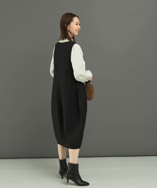 URBAN RESEARCH ROSSO WOMEN（アーバンリサーチ　ロッソ）の「『UR TECH』コクーンジャンパーワンピース（ジャンパースカート・レディース・ベージュ系その他/ブラック・36/38）」の9枚目の写真