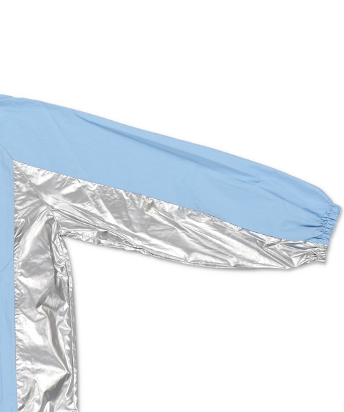 SPINNS(スピンズ)の「ストリート/ゲームシャツデザイントップス シルバー(スウェット・メンズ・ブラック/ネイビー/グレー/ブルー・ONESIZE)」の21枚目の写真