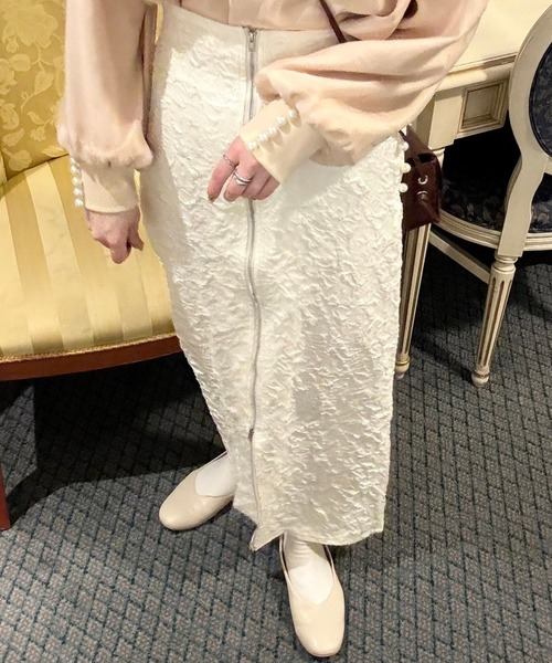 merrylatte(メリーラテ)の「ふくれジャガードダブルジッパースカート(スカート・レディース・アイボリー・SMALL)」の6枚目の写真
