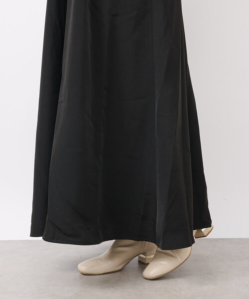 un dix cors(アンディコール)の「《体のラインを拾わない・後ろ姿が盛れる》バックリボンフレアキャミワンピース(ワンピース・レディース・ブラック/モカ・FREE)」の9枚目の写真