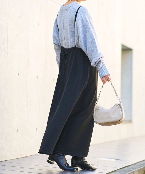 un dix cors(アンディコール)の「《体のラインを拾わない・後ろ姿が盛れる》バックリボンフレアキャミワンピース(ワンピース・レディース・ブラック/モカ・FREE)」の1枚目の写真