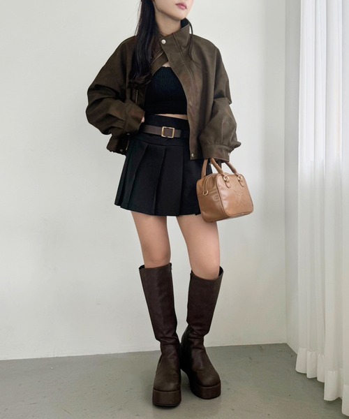 one after another NICE CLAUP(ワンアフターアナザーナイスクラップ)の「ショート合皮ジャケット(ブルゾン・レディース・ブラック/ベージュ/ブラウン・FREE)」の11枚目の写真