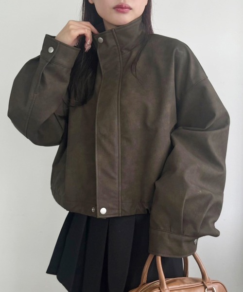 one after another NICE CLAUP(ワンアフターアナザーナイスクラップ)の「ショート合皮ジャケット(ブルゾン・レディース・ブラック/ベージュ/ブラウン・FREE)」の14枚目の写真