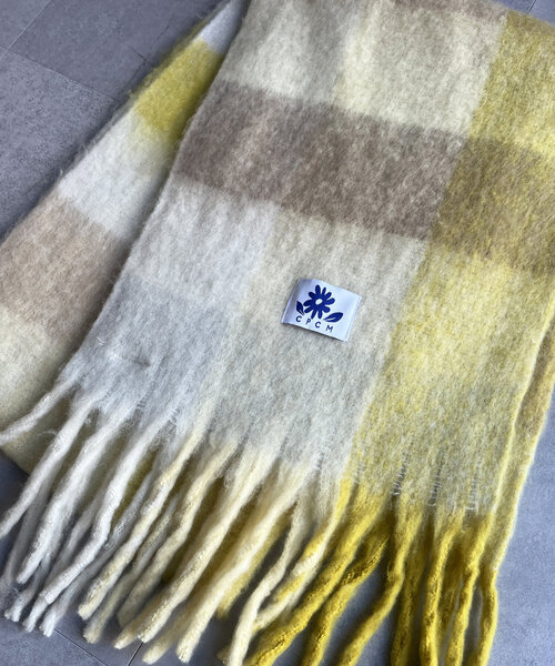 CPCM（シーピーシーエム）の「ふわふわチェックマフラー（マフラー・レディース・ブルー/モスグリーン/イエロー/オレンジ・FREE）」の10枚目の写真