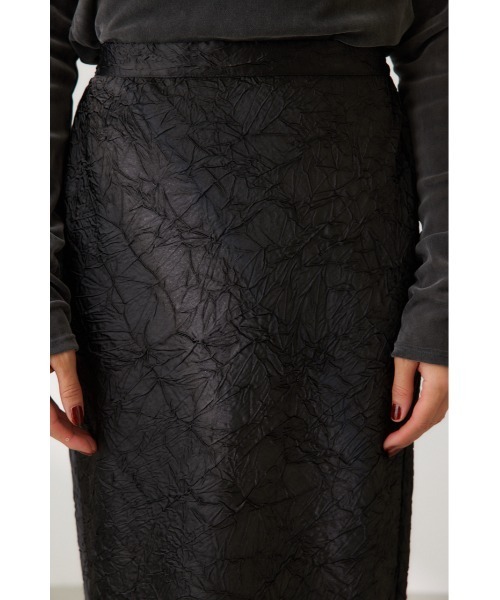 crie conforto(クリーコンフォルト)の「ワッシャーサテンナロースカート(スカート・レディース・ブラック/シルバー/アイボリー・MEDIUM/SMALL)」の7枚目の写真