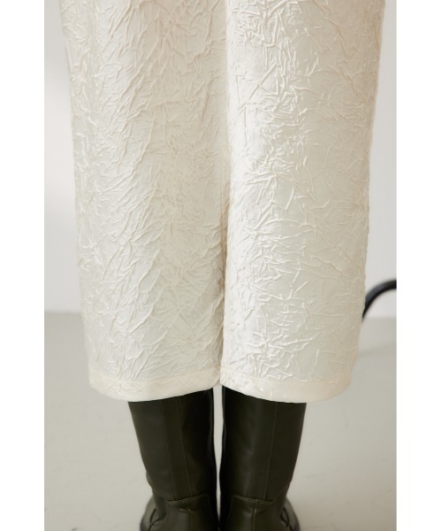 crie conforto(クリーコンフォルト)の「ワッシャーサテンナロースカート(スカート・レディース・ブラック/シルバー/アイボリー・MEDIUM/SMALL)」の19枚目の写真