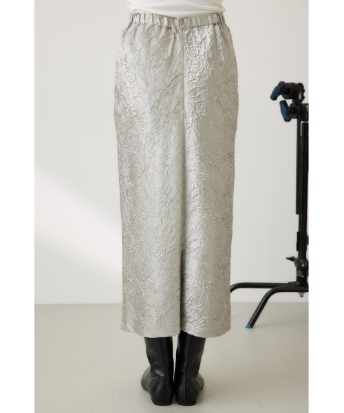 crie conforto(クリーコンフォルト)の「ワッシャーサテンナロースカート(スカート・レディース・ブラック/シルバー/アイボリー・MEDIUM/SMALL)」の22枚目の写真