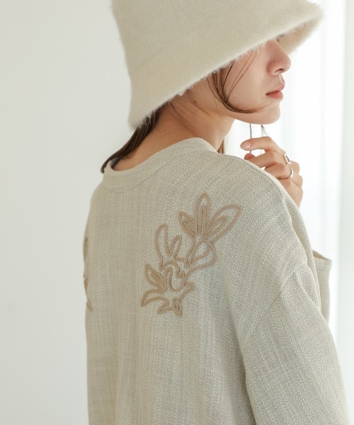 Bab(バブ)の「前後2WAY刺繍ブラウス(シャツ/ブラウス・レディース・ブラック/ホワイト系その他・M)」の14枚目の写真