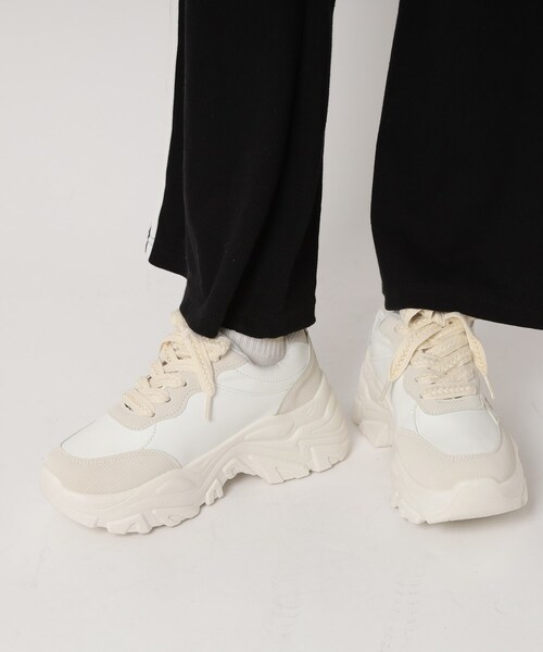 cs T&P(シーエスティーアンドピー)の「厚底韓国ファッションダットスニーカー(スニーカー・レディース・ベージュ/ブラック・LL/S/M/L)」の20枚目の写真