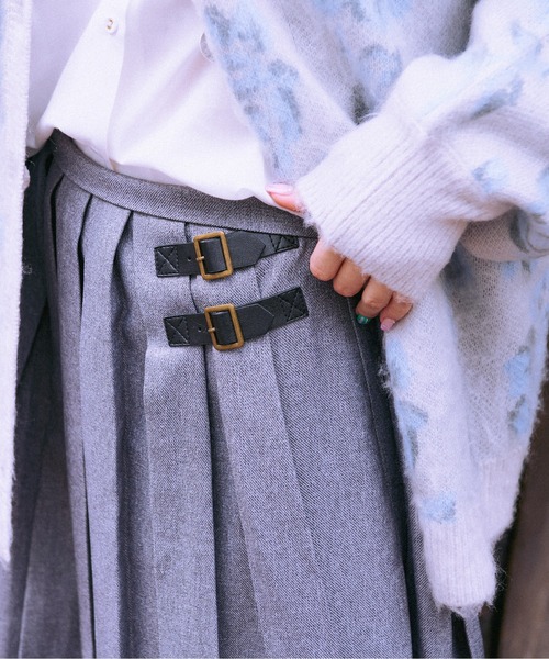 kutir（クティール）の「【クティールとレトロ】サイドベルトプリーツスカート（スカート・レディース・ダークブラウン/レッド系その他/グリーン/グレー・SMALL/LARGE/MEDIUM）」の17枚目の写真