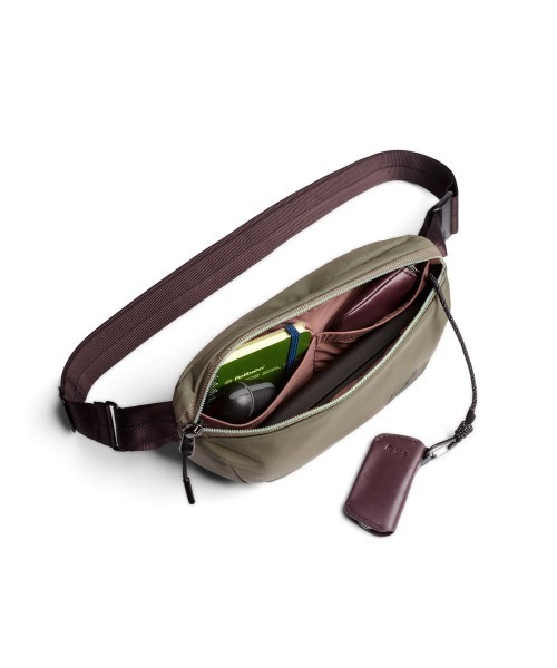 entre square(アントレスクエアー)の「Bellroy/ボディバッグ/ウエストポーチ Laneway Belt Bag-シーケルプ(ボディバッグ/ウエストポーチ・メンズ・カーキ・ONE SIZE)」の2枚目の写真