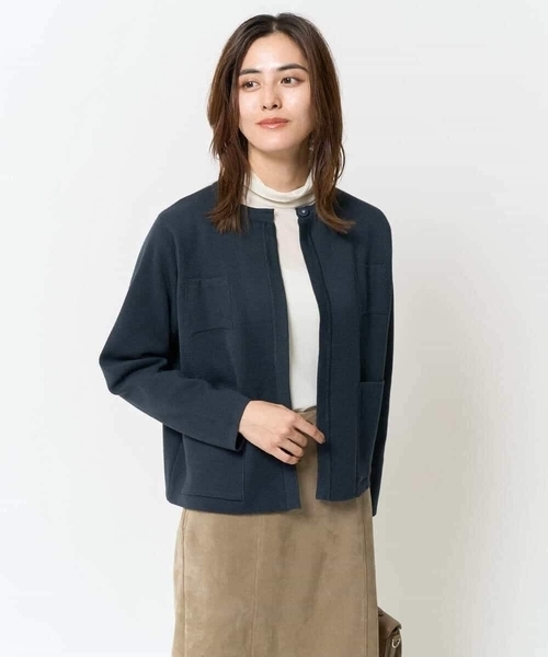 a.v.v（アーヴェヴェ）の「トリミングポケットニットジャケット（カーディガン/ボレロ・レディース・ベージュ/ネイビー・40/42/36/38/34）」の4枚目の写真