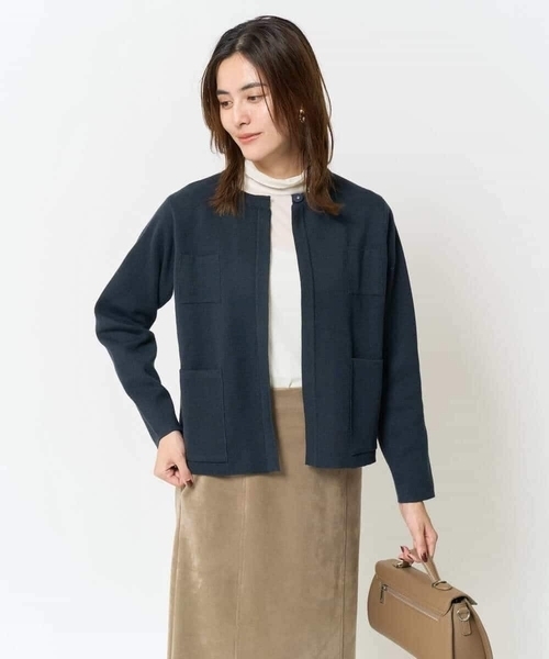 a.v.v（アーヴェヴェ）の「トリミングポケットニットジャケット（カーディガン/ボレロ・レディース・ベージュ/ネイビー・40/42/36/38/34）」の6枚目の写真