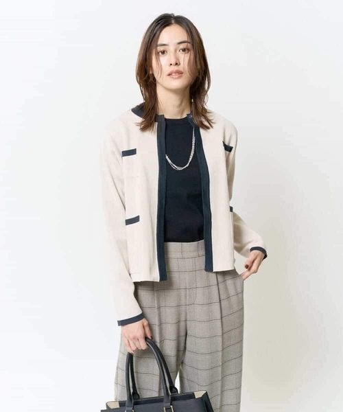 a.v.v（アーヴェヴェ）の「トリミングポケットニットジャケット（カーディガン/ボレロ・レディース・ベージュ/ネイビー・40/42/36/38/34）」の10枚目の写真