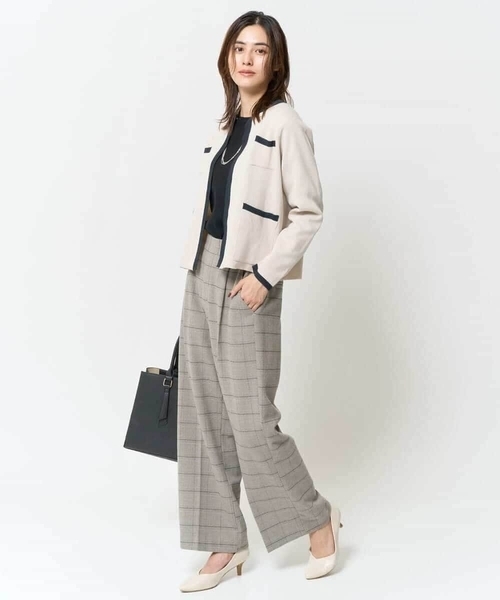 a.v.v（アーヴェヴェ）の「トリミングポケットニットジャケット（カーディガン/ボレロ・レディース・ベージュ/ネイビー・40/42/36/38/34）」の14枚目の写真