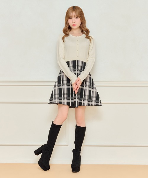 apres jour(アプレジュール)の「ドッキングフレアミニワンピース【ZOZOTOWN限定アイテム】(ワンピース・レディース・ボルドー/オフホワイト・X-LARGE/フリー)」の18枚目の写真