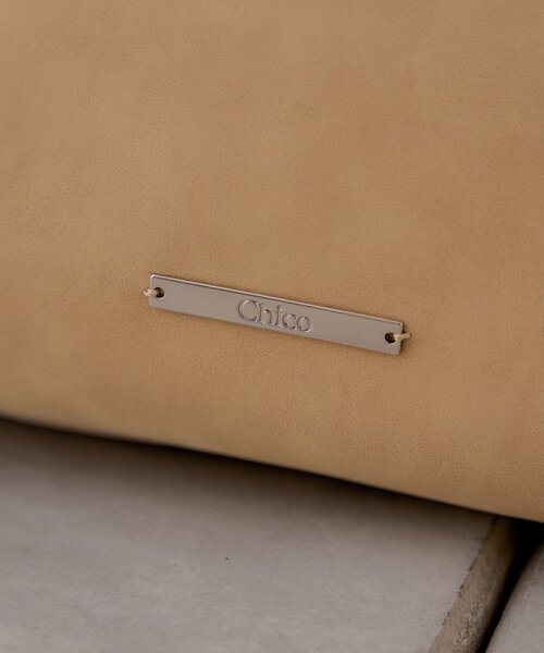 Chico（チコ）の「【500mlペットボトル収納可】チャーム付きミディアムバッグ（ショルダーバッグ・レディース・ピンク/ベージュ/アイボリー/ブラック/ブラウン/ピンク系その他3/ブラウン系その他3・FREE/LARGE）」の19枚目の写真