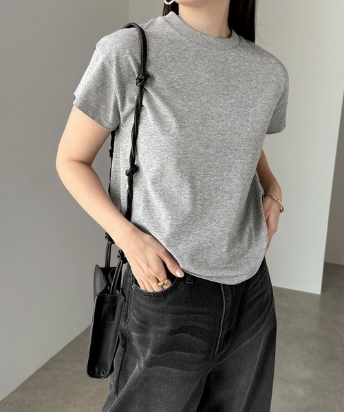 andme(アンドミー)の「汗染み防止コンパクトフレンチスリーブTシャツ(Tシャツ/カットソー・レディース・ネイビー/チャコールグレー/杢グレー/オフホワイト/グレイッシュブルー/ブラック・L/M)」の12枚目の写真