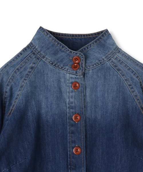 VICKY(ビッキー)の「【ENIM BY VICKY】2wayボウタイリボンデニムシャツ≪洗濯機で洗える≫(シャツ/ブラウス・レディース・ブルー/ライトブルー・M)」の8枚目の写真