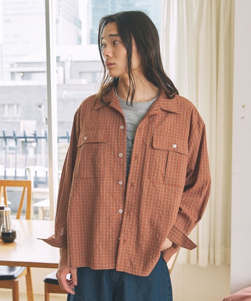 Unblend(アンブレンド)の「【Unblend】セットアップ対応 / オーバーサイズ リラックス チェックシャツ(シャツ/ブラウス・レディース・ベージュ/オレンジ/ブラック/カーキ・FREE)」の4枚目の写真