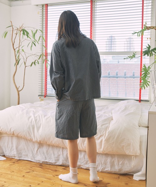 Unblend(アンブレンド)の「【Unblend】セットアップ対応 / オーバーサイズ リラックス チェックシャツ(シャツ/ブラウス・レディース・ベージュ/オレンジ/ブラック/カーキ・FREE)」の12枚目の写真