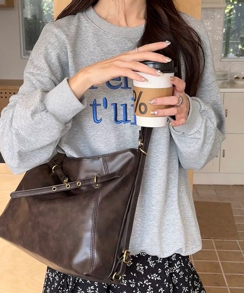 shopnikoniko(ショップニコニコ)の「PUレザー ベルトモチーフ 2wayショルダーバッグ(ショルダーバッグ・レディース・ブラック/ダークブラウン/ブラウン・フリー)」の19枚目の写真