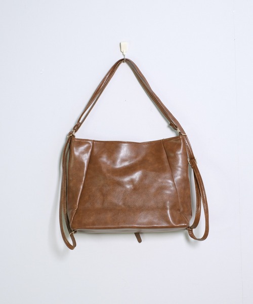 shopnikoniko(ショップニコニコ)の「PUレザー ベルトモチーフ 2wayショルダーバッグ(ショルダーバッグ・レディース・ブラック/ダークブラウン/ブラウン・フリー)」の14枚目の写真