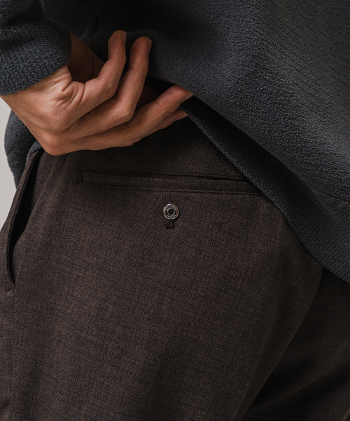 EDIFICE（エディフィス）の「ROUGH TWILL RT イージーパンツ（スラックス・メンズ・チャコールグレー/ブラック/ベージュ・LARGE/MEDIUM/SMALL）」の19枚目の写真