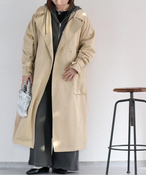 cepo(セポ)の「ビッグポケット&ギャザートレンチコート(トレンチコート・レディース・ブラック/ベージュ・M)」の3枚目の写真