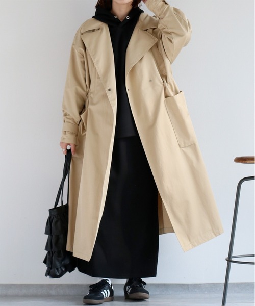 cepo(セポ)の「ビッグポケット&ギャザートレンチコート(トレンチコート・レディース・ブラック/ベージュ・M)」の7枚目の写真