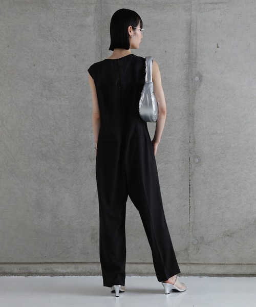 CHIGNON(シニヨン)の「(CHIGNON)異素材ベアコンビネゾン(つなぎ/オールインワン・レディース・ブラック/グレー・ONE SIZE)」の5枚目の写真