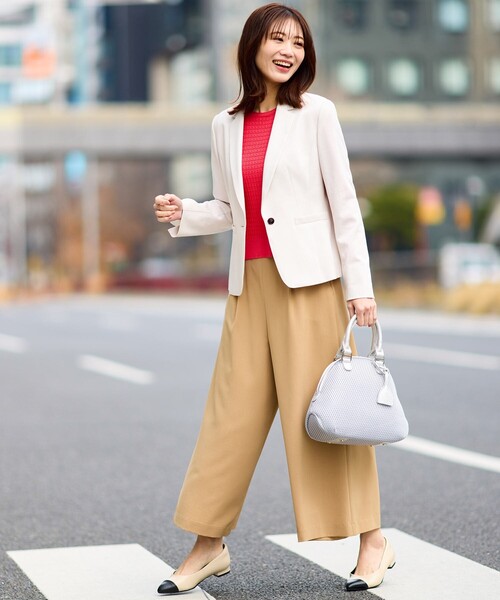 Reflect(リフレクト)の「【至福の履き心地/通勤にもぴったり◎】フラットパンプス(パンプス・レディース・ベージュ系その他7/ネイビー系4・20/25/30/45/35/40/50)」の6枚目の写真