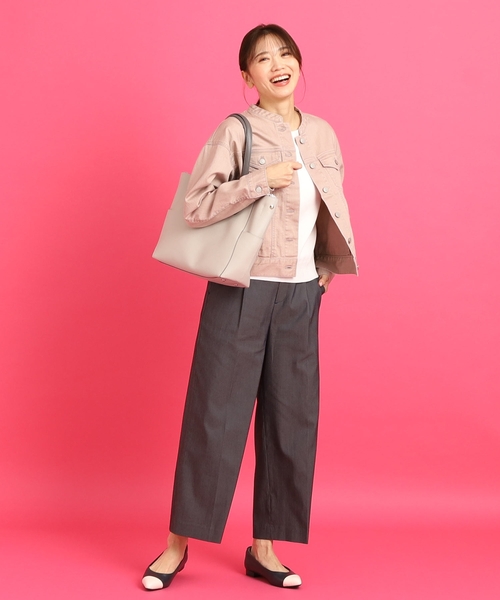 Reflect(リフレクト)の「【至福の履き心地/通勤にもぴったり◎】フラットパンプス(パンプス・レディース・ベージュ系その他7/ネイビー系4・20/25/30/45/35/40/50)」の11枚目の写真