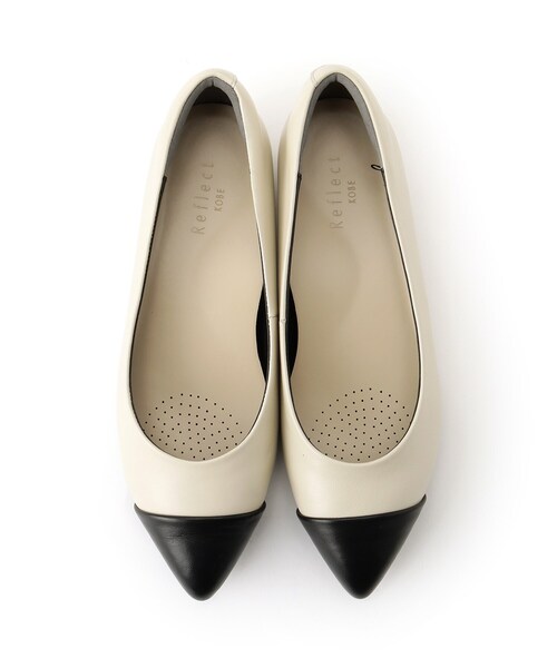 Reflect(リフレクト)の「【至福の履き心地/通勤にもぴったり◎】フラットパンプス(パンプス・レディース・ベージュ系その他7/ネイビー系4・20/25/30/45/35/40/50)」の19枚目の写真