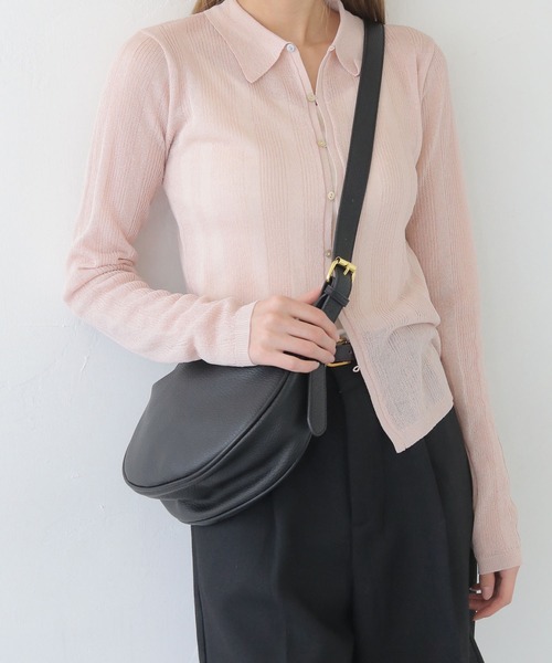 CLEIO（クレイオ）の「【CLEIO】サイドベルトラウンドショルダーバッグ SIDE BELT DESIGN HALF MOON SHOULDER BAG/737-13662（ショルダーバッグ・レディース・ブラック/ブラウン・FREE）」の3枚目の写真