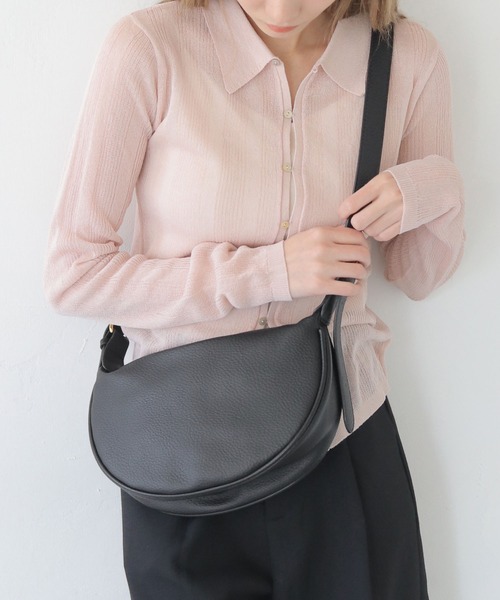 CLEIO（クレイオ）の「【CLEIO】サイドベルトラウンドショルダーバッグ SIDE BELT DESIGN HALF MOON SHOULDER BAG/737-13662（ショルダーバッグ・レディース・ブラック/ブラウン・FREE）」の6枚目の写真
