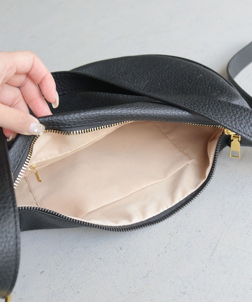 CLEIO（クレイオ）の「【CLEIO】サイドベルトラウンドショルダーバッグ SIDE BELT DESIGN HALF MOON SHOULDER BAG/737-13662（ショルダーバッグ・レディース・ブラック/ブラウン・FREE）」の20枚目の写真