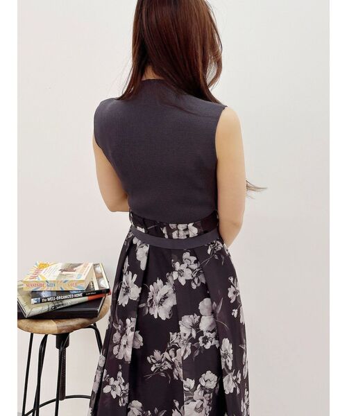 マーキュリーデュオ　フラワードッキングノースリワンピース　XS フラワードッキングノースリワンピース（ワンピース