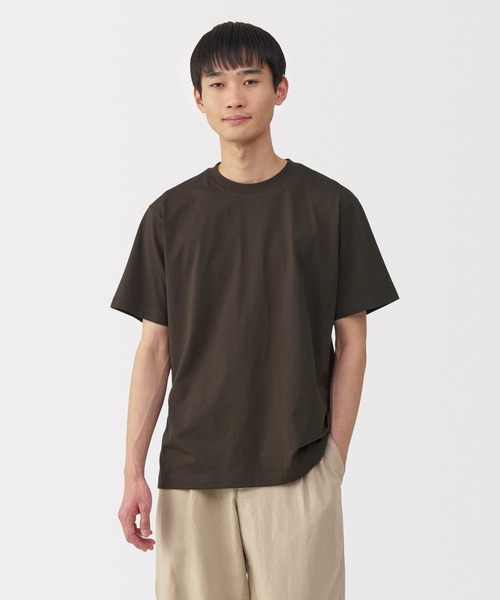 無印良品(ムジルシリョウヒン)の「紳士 天竺編みクルーネック半袖Tシャツ(Tシャツ/カットソー・メンズ・ダークグリーン/グレー/ホワイト/ライトブルー/ブラック/レンガ/ダークネイビー/イエロー系/ダークグレー/ブラウン・S/M/L/XL)」の6枚目の写真