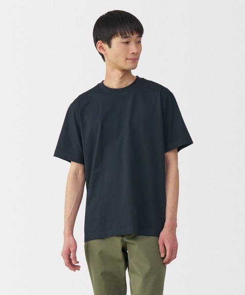 無印良品(ムジルシリョウヒン)の「紳士 天竺編みクルーネック半袖Tシャツ(Tシャツ/カットソー・メンズ・ダークグリーン/グレー/ホワイト/ライトブルー/ブラック/レンガ/ダークネイビー/イエロー系/ダークグレー/ブラウン・S/M/L/XL)」の8枚目の写真